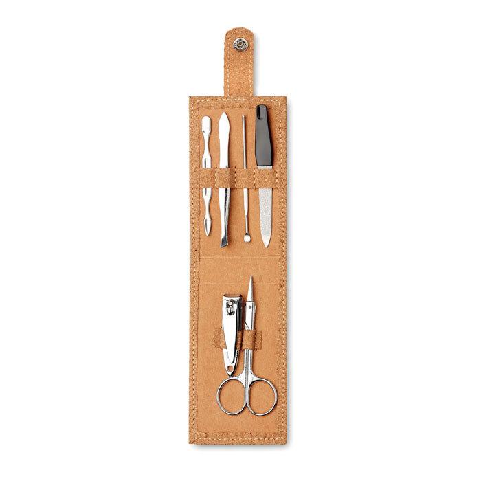 GiftRetail MO9798 - NAILKIT CORK Cork 6 piece manicure set